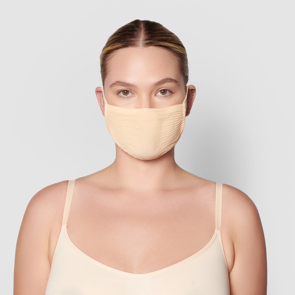 Skims Seamless Face Mask in SAND - 100% Authentic